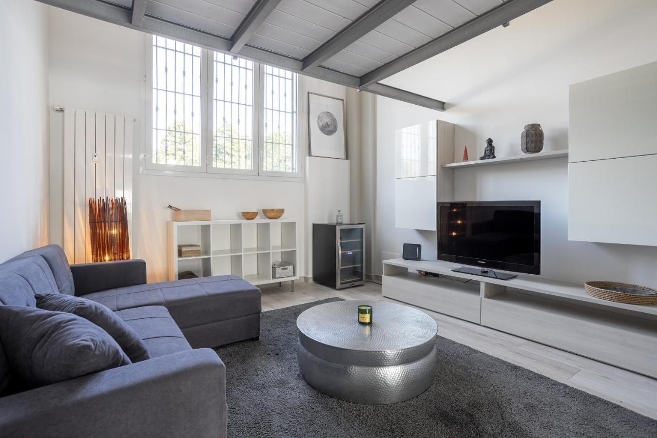 Navigli-Duomo Exclusive Design Loft Su Due Piani Con Wifi Apartment มิลาน ภายนอก รูปภาพ