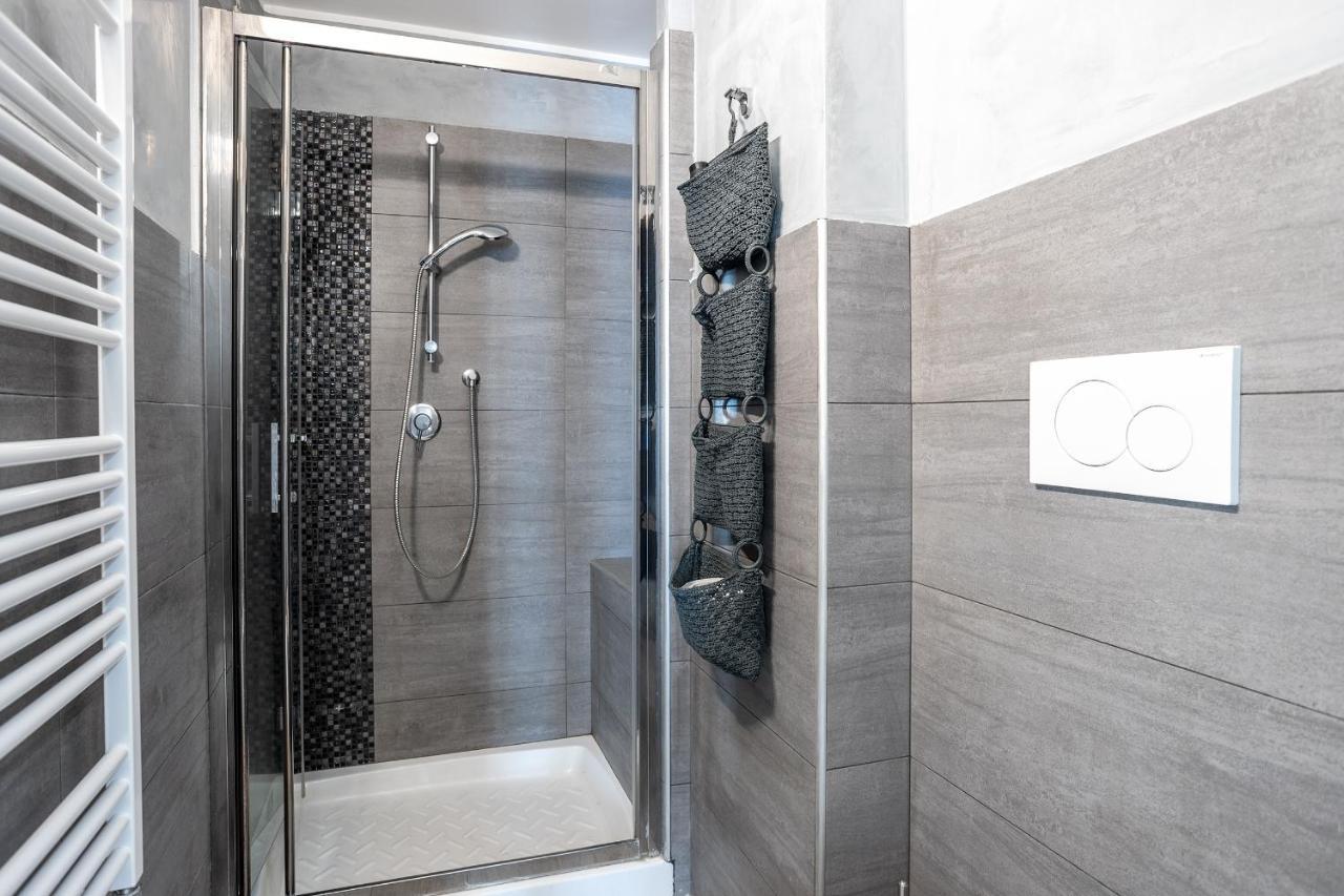 Navigli-Duomo Exclusive Design Loft Su Due Piani Con Wifi Apartment มิลาน ภายนอก รูปภาพ