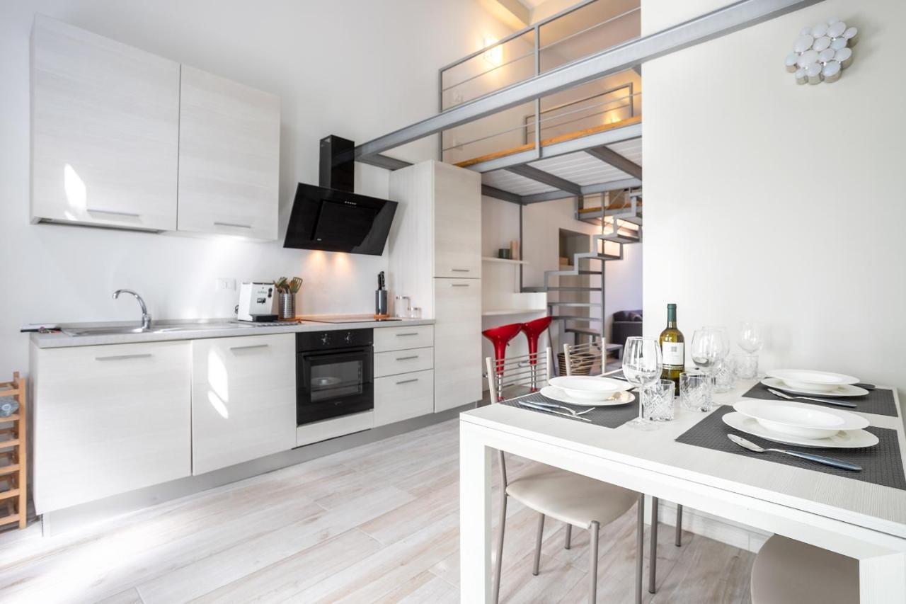 Navigli-Duomo Exclusive Design Loft Su Due Piani Con Wifi Apartment มิลาน ภายนอก รูปภาพ
